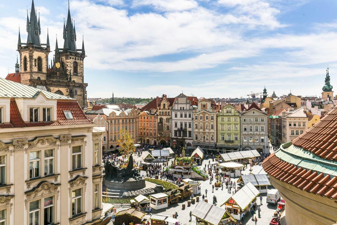 The Old Town Square & Parizska Apartmán Praha